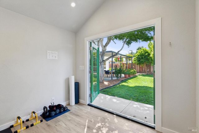 3355 Twin Oaks Dr, Napa, CA 94558