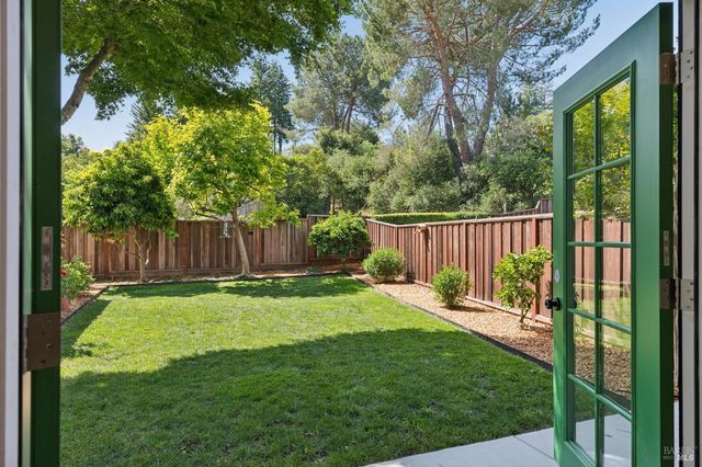 3355 Twin Oaks Dr, Napa, CA 94558