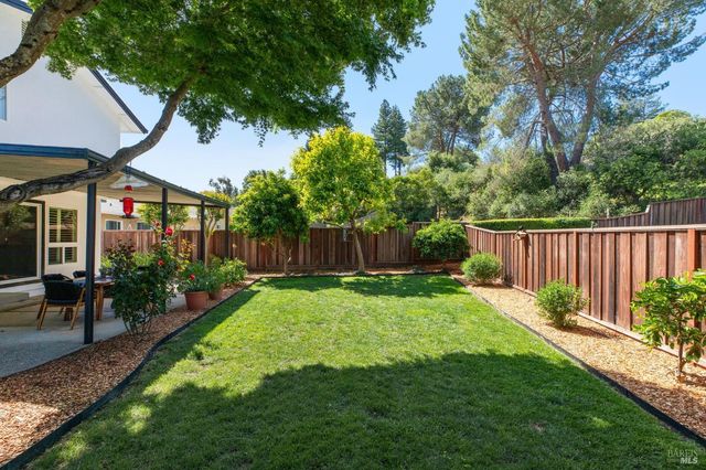 3355 Twin Oaks Dr, Napa, CA 94558