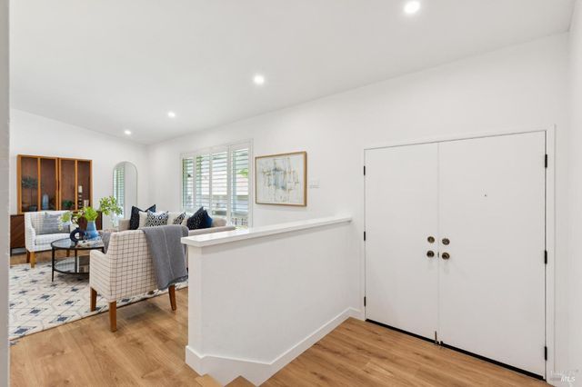 3355 Twin Oaks Dr, Napa, CA 94558