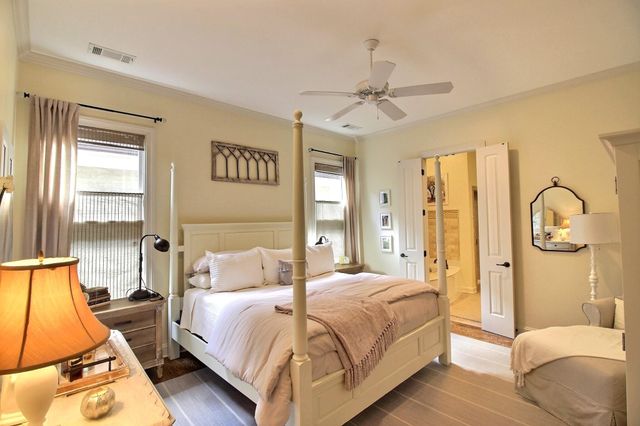 2069 STANDING ROCK DR, Collierville, TN 38017