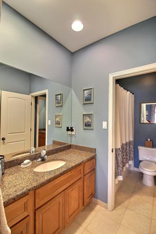 2069 STANDING ROCK DR, Collierville, TN 38017