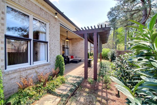 2069 STANDING ROCK DR, Collierville, TN 38017