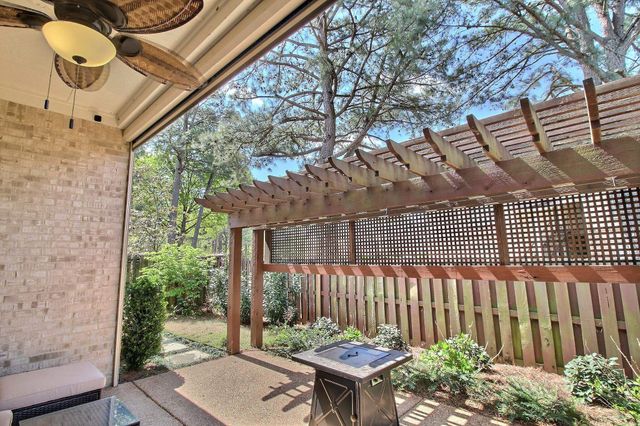 2069 STANDING ROCK DR, Collierville, TN 38017