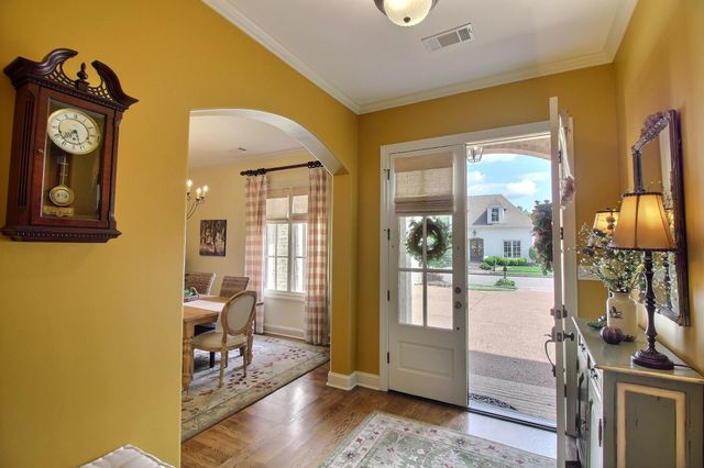 2069 STANDING ROCK DR, Collierville, TN 38017