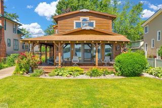 9898 N River Road, Algonac, MI 48001