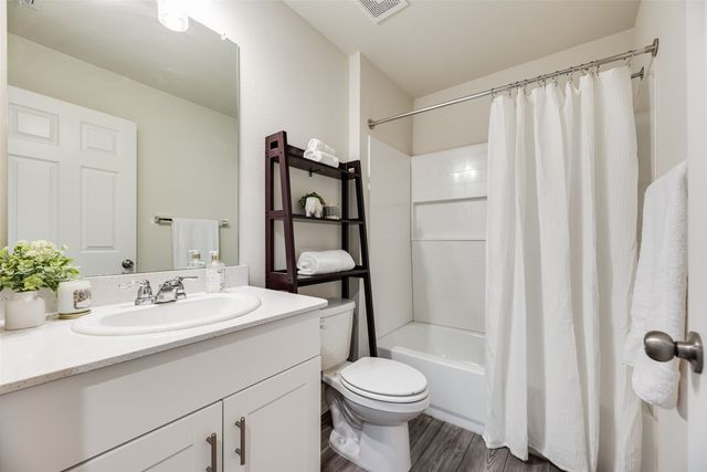 7005 Adderly Road, Pilot Point, TX 76258