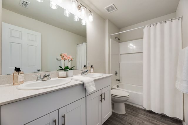 7005 Adderly Road, Pilot Point, TX 76258