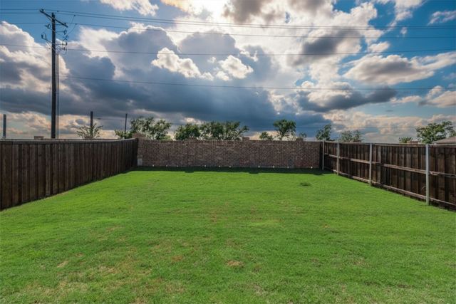 7005 Adderly Road, Pilot Point, TX 76258
