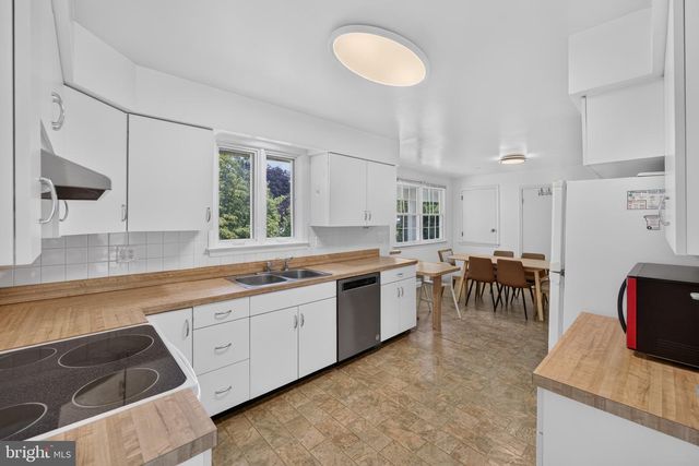 3106 HEARTHSTONE RD, Ellicott City, MD 21042