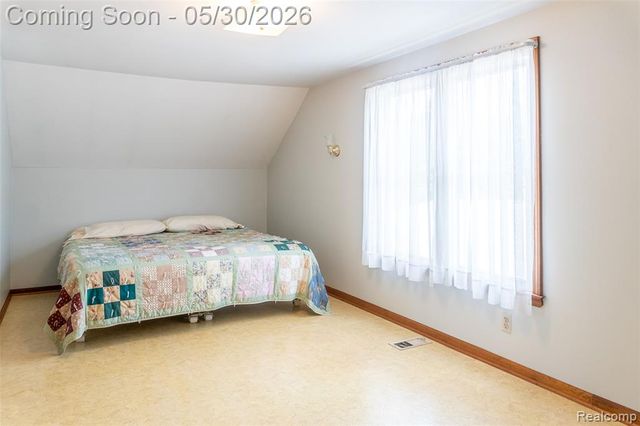 4156 Burns Avenue, Lincoln Park, MI 48146