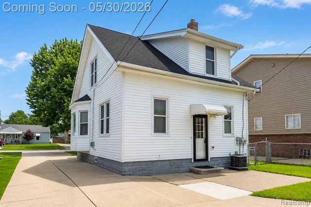4156 Burns Avenue, Lincoln Park, MI 48146