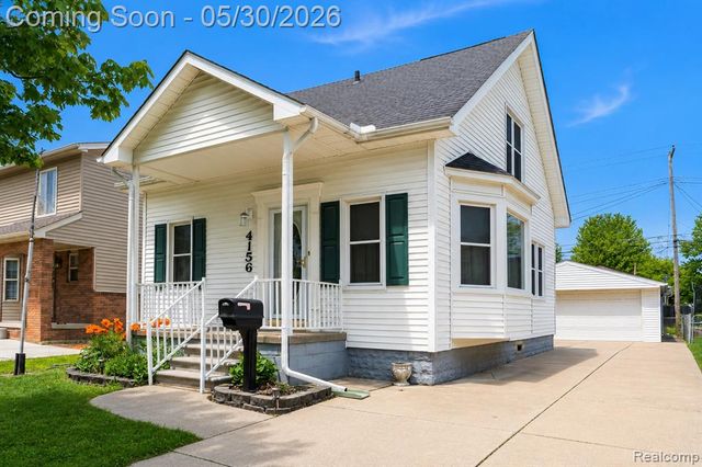 4156 Burns Avenue, Lincoln Park, MI 48146