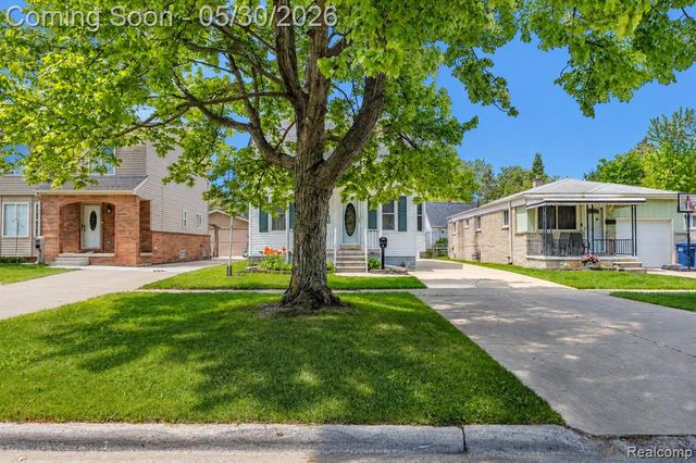 4156 Burns Avenue, Lincoln Park, MI 48146