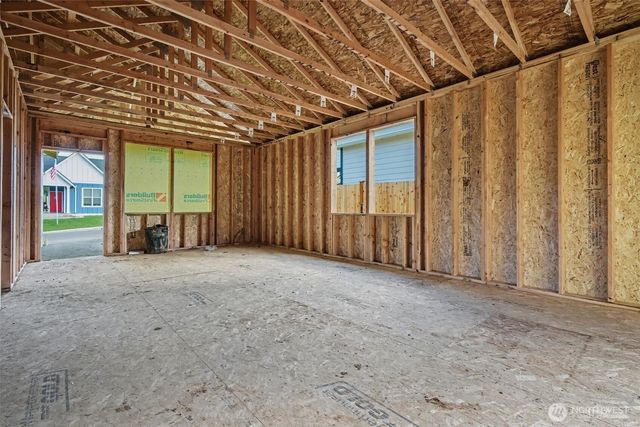 2103 Hawks View Lane, Winlock, WA 98596