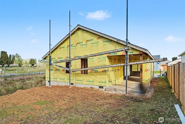 2103 Hawks View Lane, Winlock, WA 98596