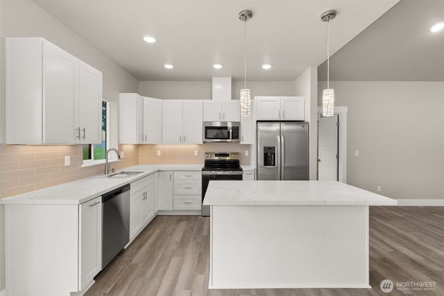 2103 Hawks View Lane, Winlock, WA 98596