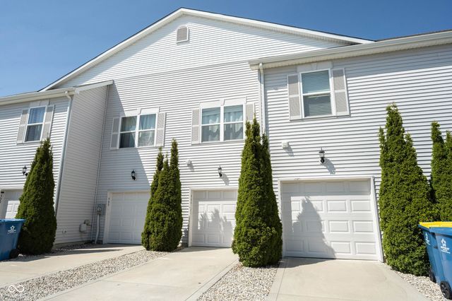 12015 Zircon Lane 900, Fishers, IN 46038