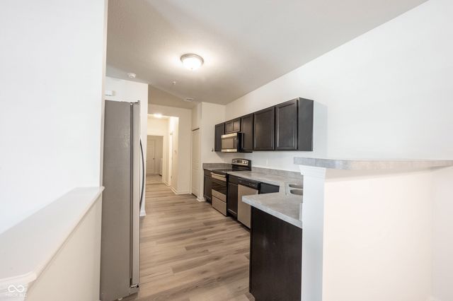 12015 Zircon Lane 900, Fishers, IN 46038