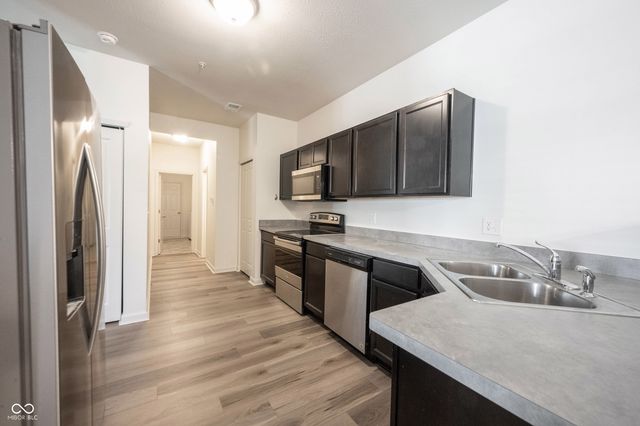 12015 Zircon Lane 900, Fishers, IN 46038