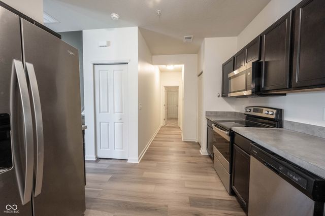 12015 Zircon Lane 900, Fishers, IN 46038