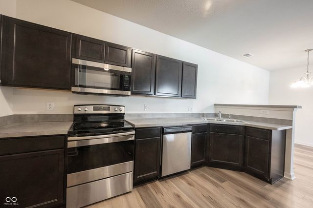 12015 Zircon Lane 900, Fishers, IN 46038