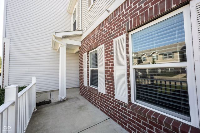 12015 Zircon Lane 900, Fishers, IN 46038