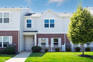 12015 Zircon Lane 900, Fishers, IN 46038