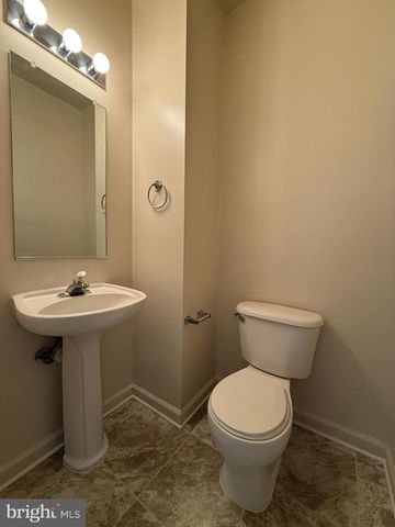 11009 BEVIN DR, Fredericksburg, VA 22408