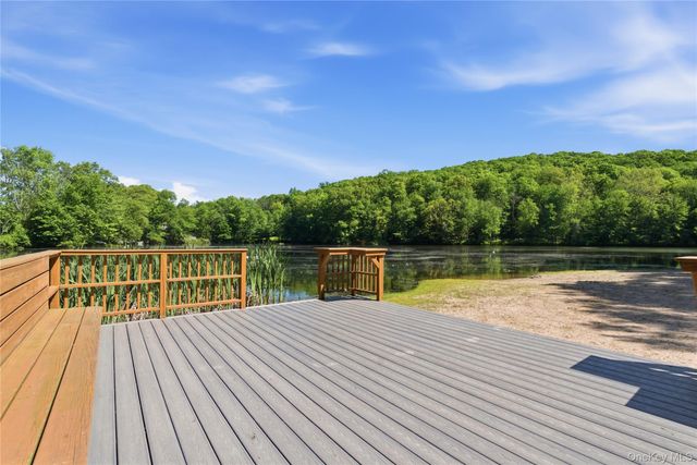 17 Yerkes Road, North Salem, NY 10560
