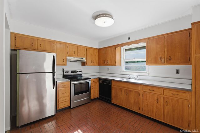 17 Yerkes Road, North Salem, NY 10560