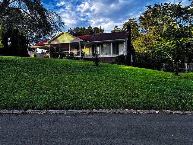 49 Hickory Hill Lane, Ringgold, GA 30736