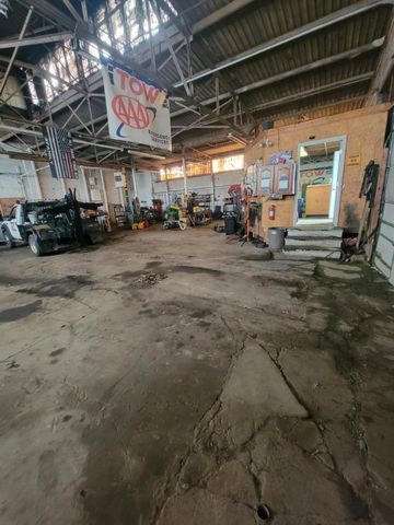 205 W Johnson Street, Clio, MI 48420