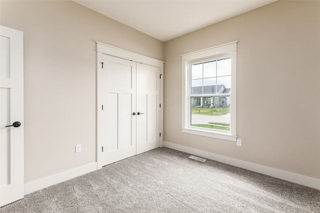 1821 Cottage Ridge Drive, Marion, IA 52302