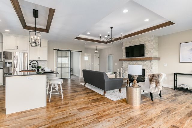 1821 Cottage Ridge Drive, Marion, IA 52302