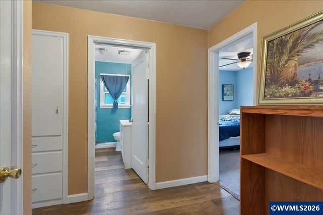 1090 15th St, Salem, OR 97301