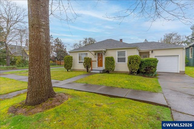 1090 15th St, Salem, OR 97301