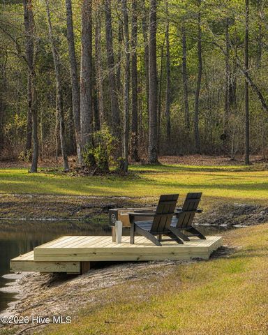 2714 Whitestocking Road, Burgaw, NC 28425