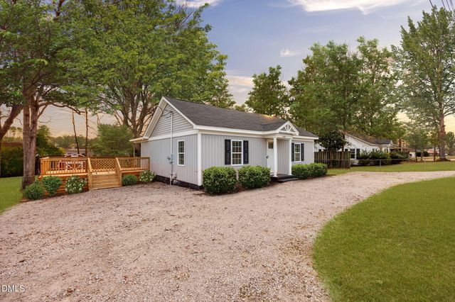 5869 Deans Street, Bailey, NC 27807