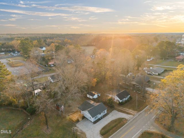 5869 Deans Street, Bailey, NC 27807