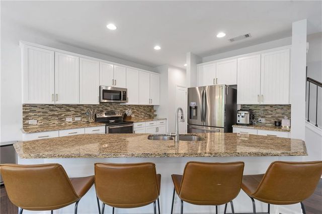 2193 HILLVIEW NE Drive, Brookhaven, GA 30329