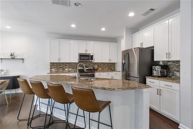 2193 HILLVIEW NE Drive, Brookhaven, GA 30329