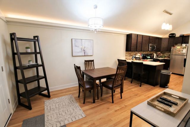 2110 W 18th Place, Chicago, IL 60608