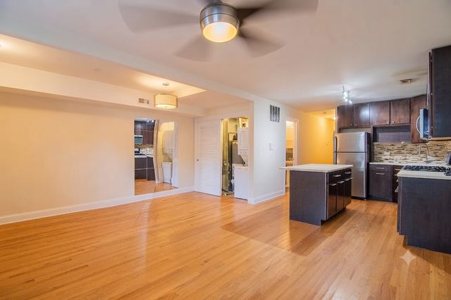 2110 W 18th Place, Chicago, IL 60608