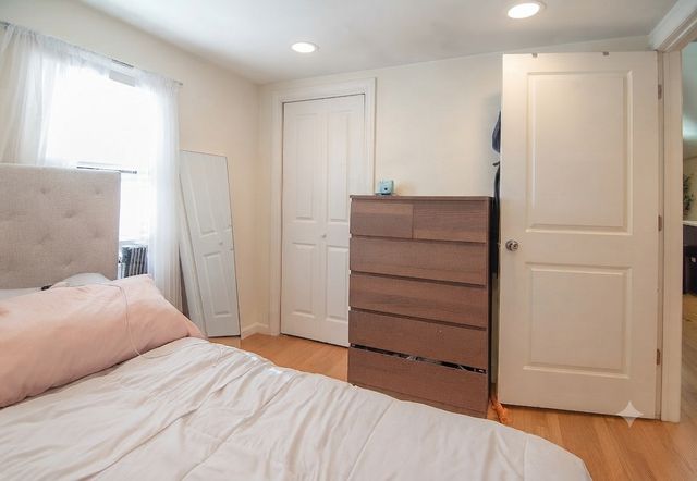 2110 W 18th Place, Chicago, IL 60608