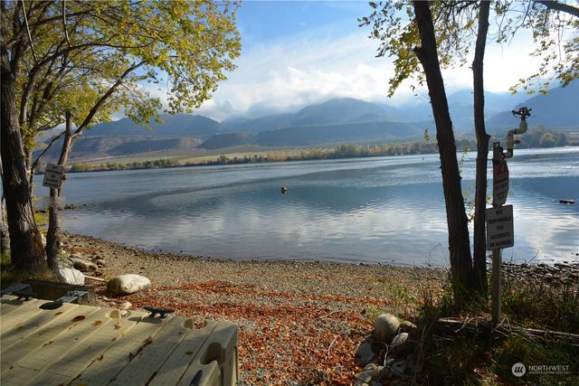 3710 Stayman Flats Road, Chelan, WA 98816