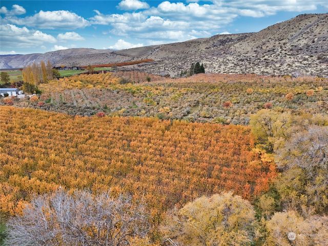 3710 Stayman Flats Road, Chelan, WA 98816