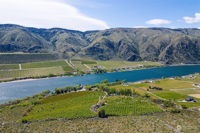 3710 Stayman Flats Road, Chelan, WA 98816