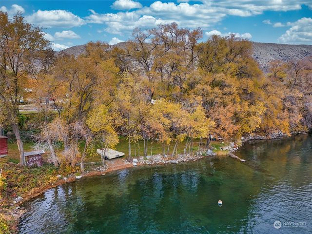 3710 Stayman Flats Road, Chelan, WA 98816