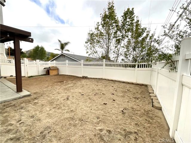 1078 W King Street, Banning, CA 92220